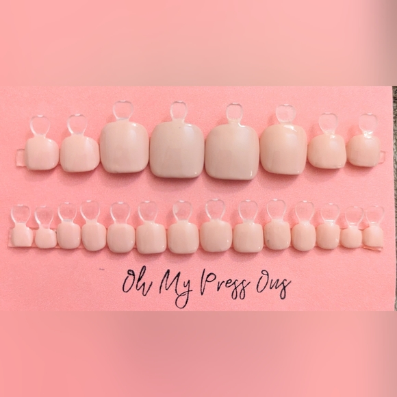 Press-On Toe Nails with application kit - Picture 2 of 3